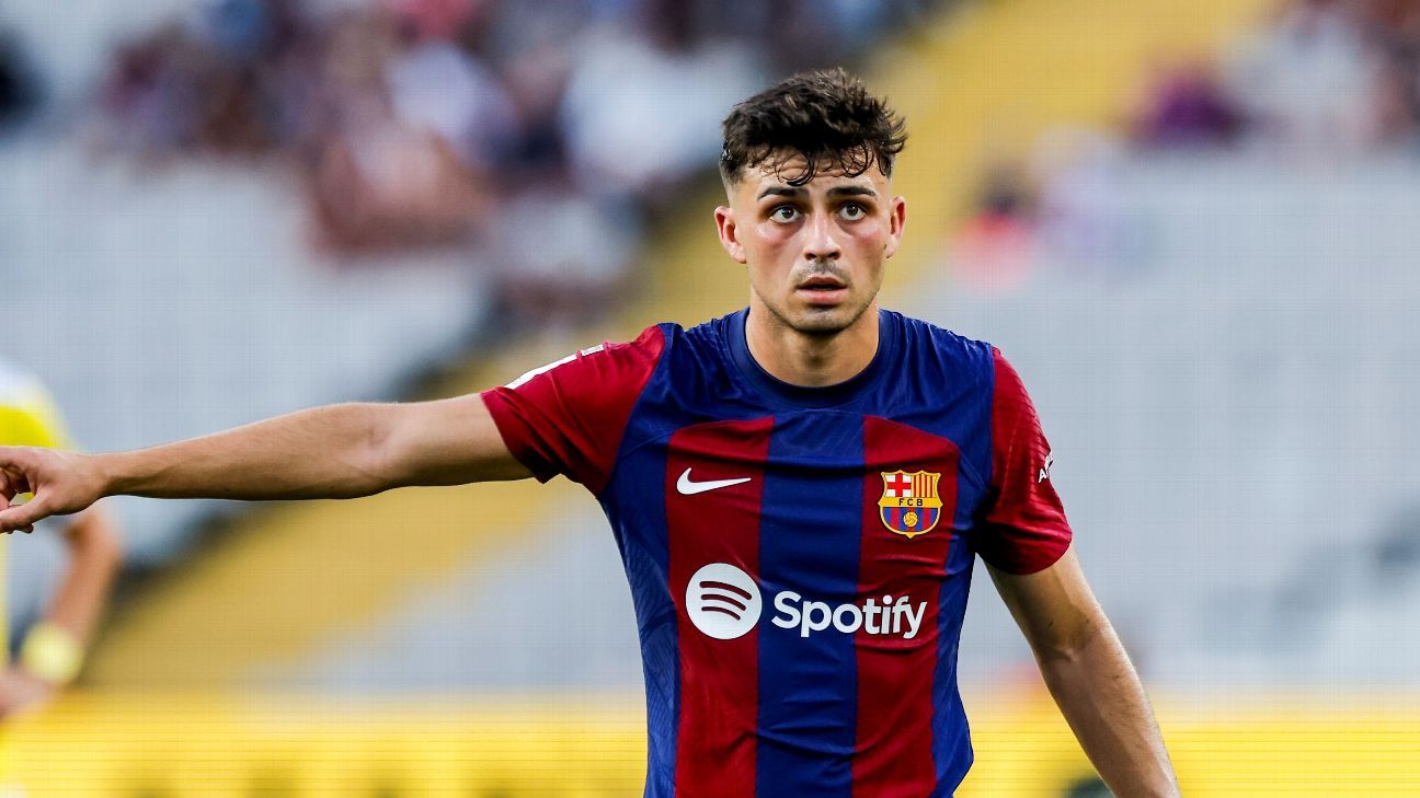 Barcelona's Pedri faces month out with thigh injury - sources - ESPN