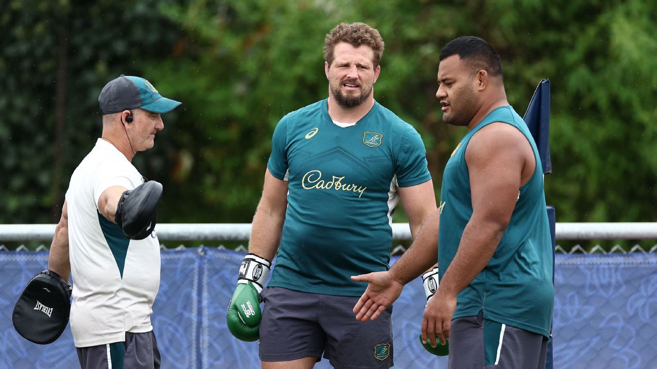 The Wallabies membuat tiga perubahan untuk pertandingan Piala Dunia Rugbi mereka dengan Fiji