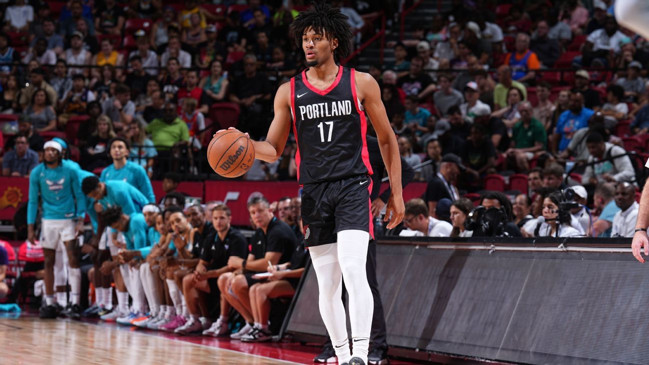 Blazers guard Sharpe (shoulder) out 4-6 weeks