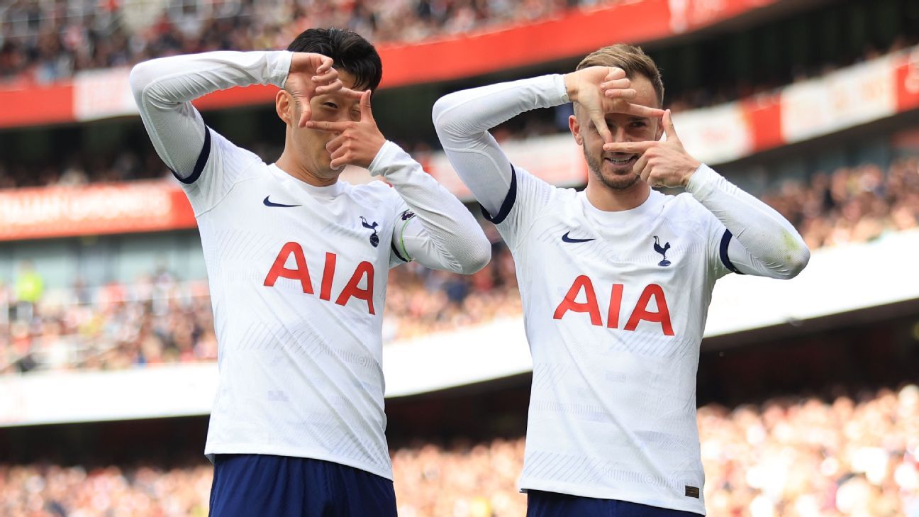 Son's double earns Tottenham 2-2 draw at Arsenal