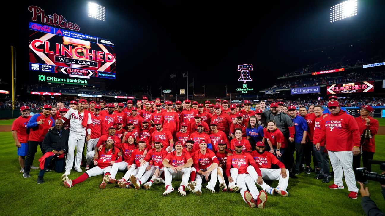 Phillies celebrate in clubhouse after NLCS win 