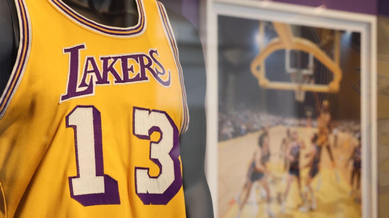 Beverly Hills, USA. 02nd Aug, 2023. Wilt Chamberlain's game worn 1972 LA  Lakers jersey is up for auction at Sotheby's. The jersey was worn by  Chamberlain as he helped the Lakers win