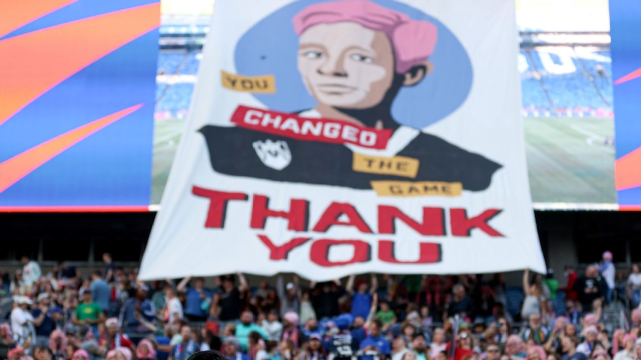 Rapinoe został uhonorowany przez OL Reign przed rekordową publicznością NWSL