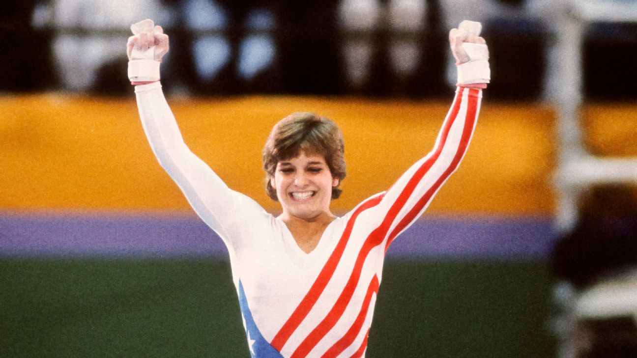 Mary Lou Retton Says She's a 'Fighter' amid Pneumonia Recovery