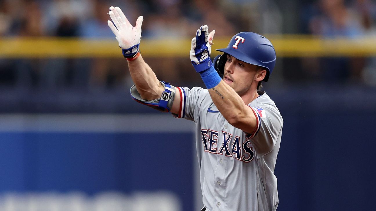 Calm Carter keeps getting on base for Rangers. Bochy wonders if