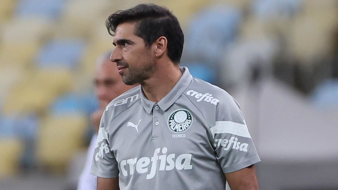 Abel Ferreira admite rival superior ao Palmeiras e lamenta: Poderíamos ter tirado o Flamengo da luta