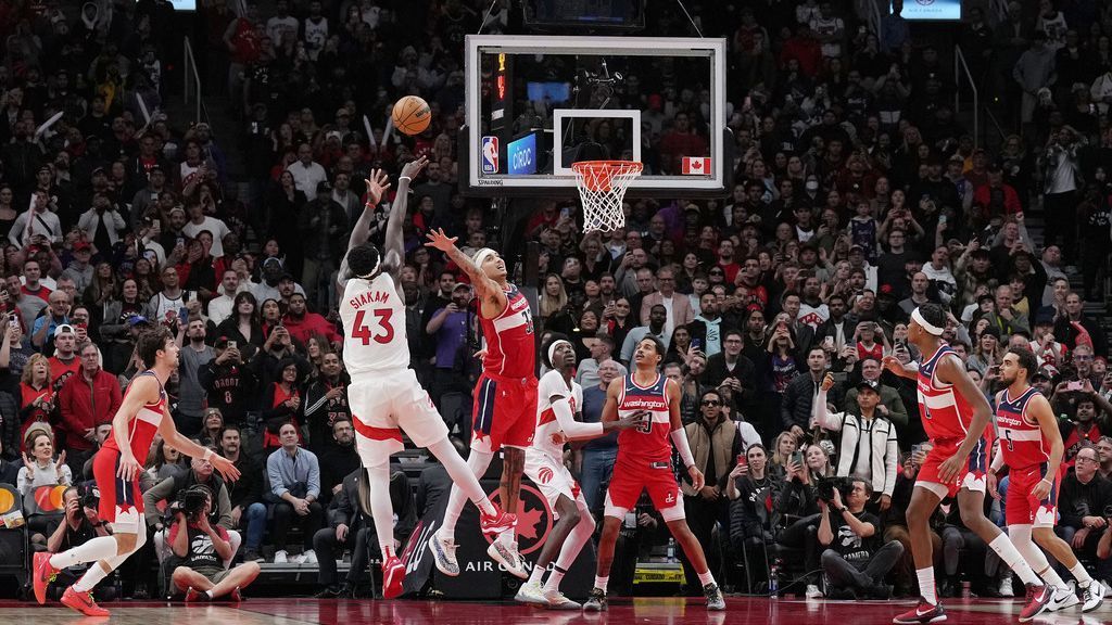 Raptors complete 23-point comeback vs. Wizards with 21-1 run