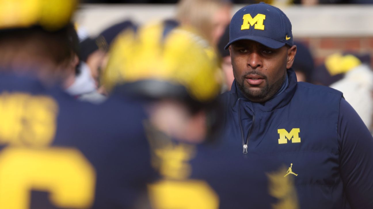 Michigan anuncia Sherwin Moore como técnico em tempo integral