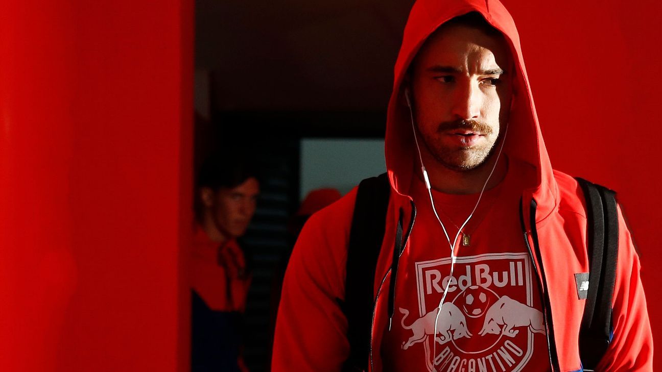Dirigente diz o que falta para Léo Ortiz ser reforço do Flamengo: : Não está longe