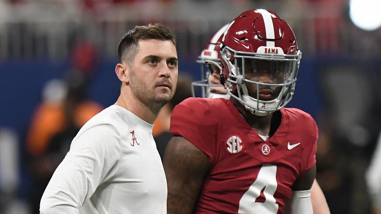 Alabama QB jalen Milroe is training with former NFL Quarterback...