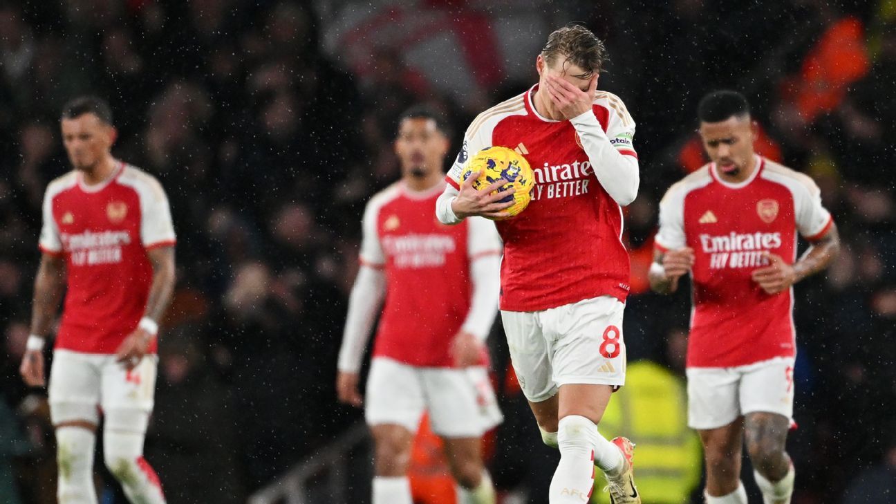 Arsenal sure didn't look like Premier League title-winners in loss to West Ham