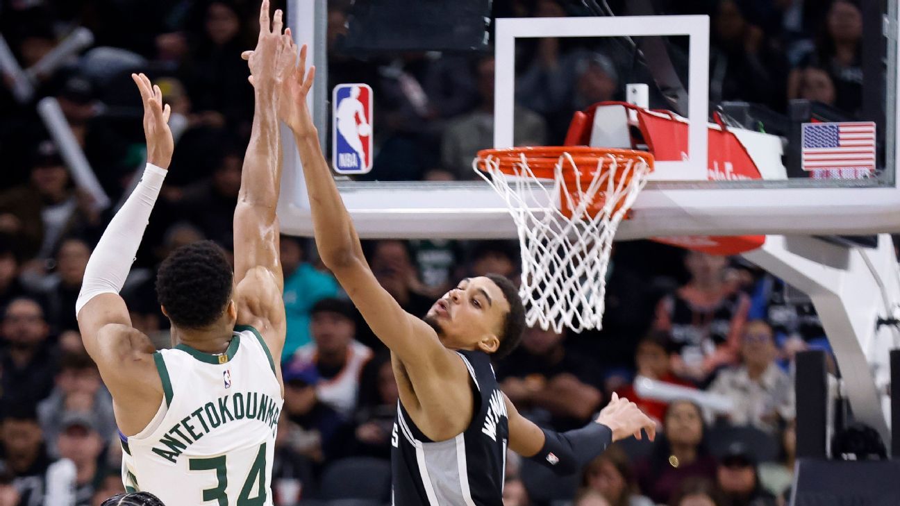 Bucks-Spieler Giannis Antetokounmpo glänzt nach dem ersten Kampf mit Spurs-Spieler Victor Wembanyama.