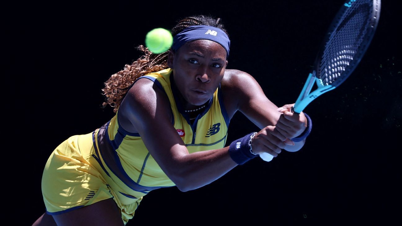 Live blog: Coco Gauff advances, Naomi Osaka in action on Day 2