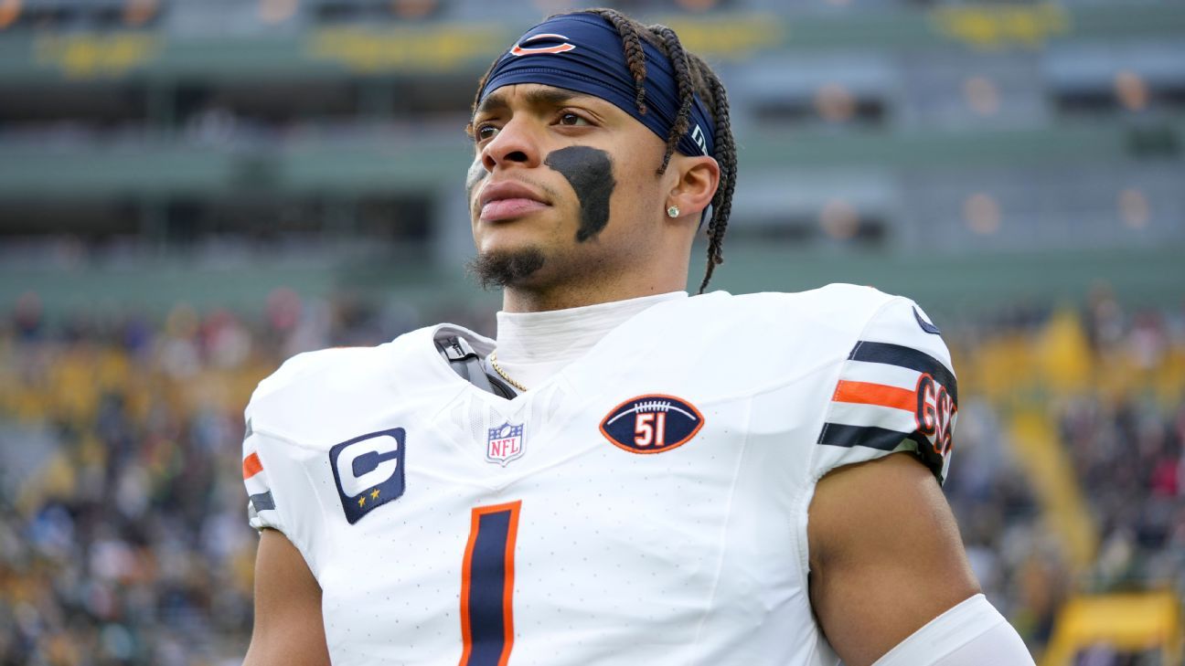 Justin Fields: Chicago Bears trade quarterback to Pittsburgh