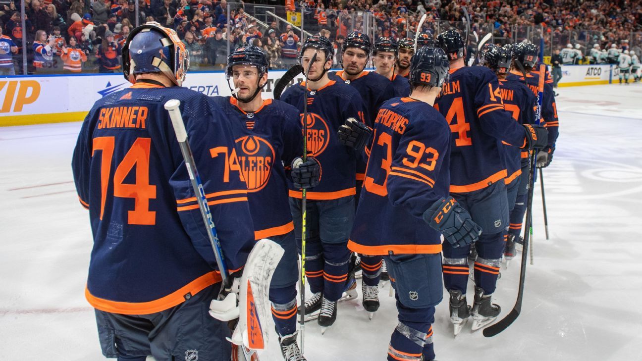 Oilers win to tie record streak by Canadian team