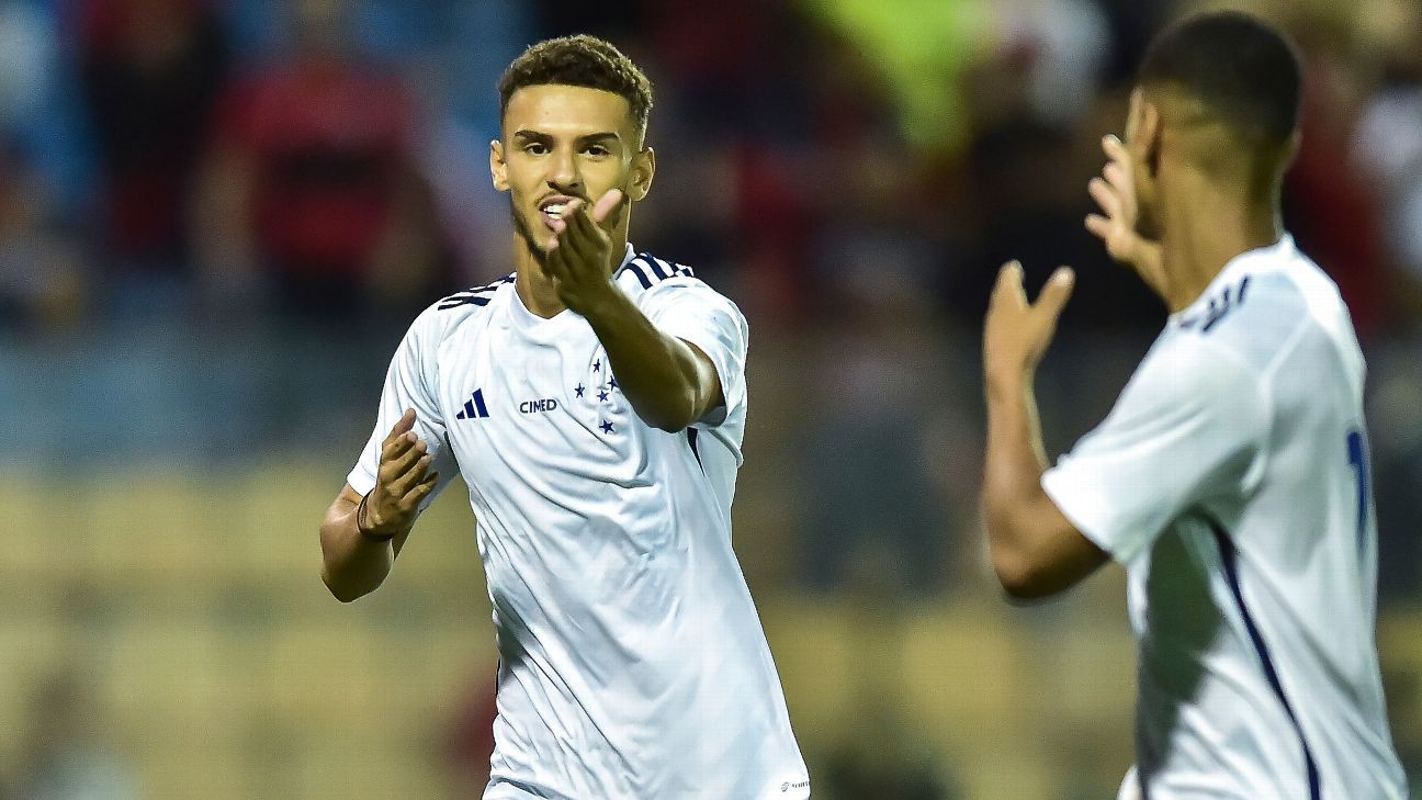 Cruzeiro vence Flamengo com gol decisivo de pênalti no fim, quebra jejum de 17 anos e vai à final da Copinha