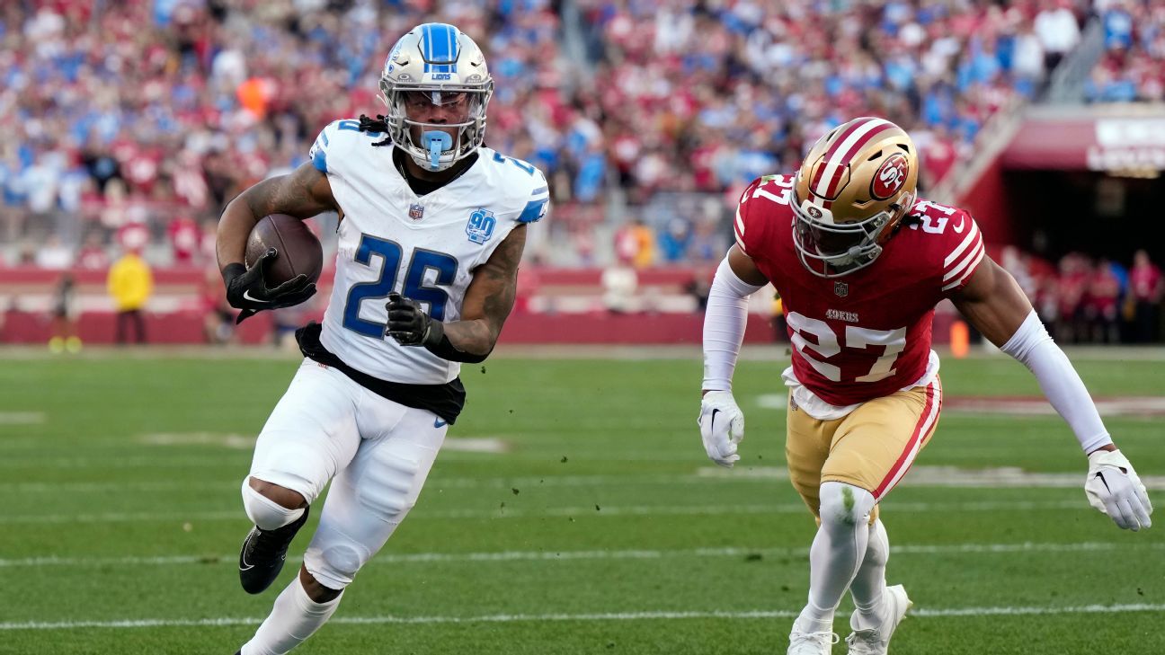 Fantasy football mock draft RBs popular early in 10team, 1/2 PPR