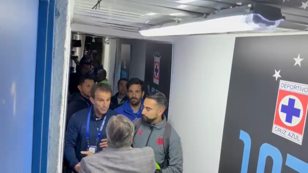 Miguel Herrera and Ivan Alonso will attack each other