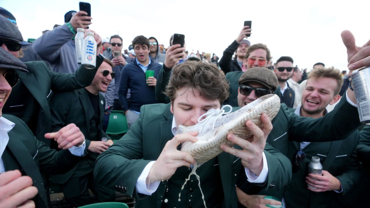 Unruly fan conduct attracts ire of Zach Johnson, Billy Horschel at Phoenix Open