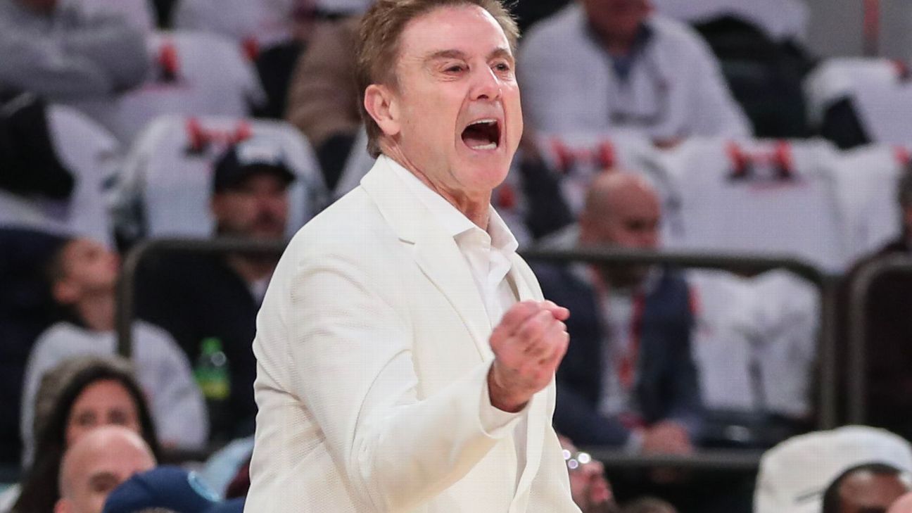 Rick Pitino veste branco e orquestra a vitória do St.