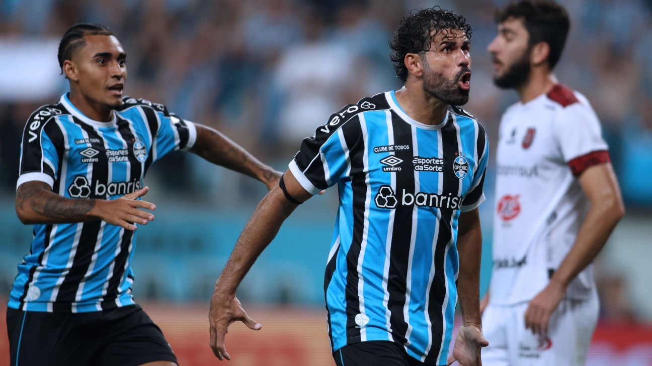 Grêmio avança às semifinais do Gauchão com gol de Diego Costa.