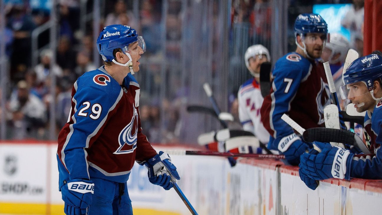 MacKinnon's home points streak ends in SO loss