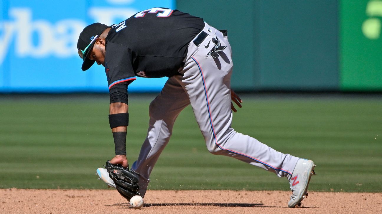 Marlins, MLB's lone winless team, lose 9th in row