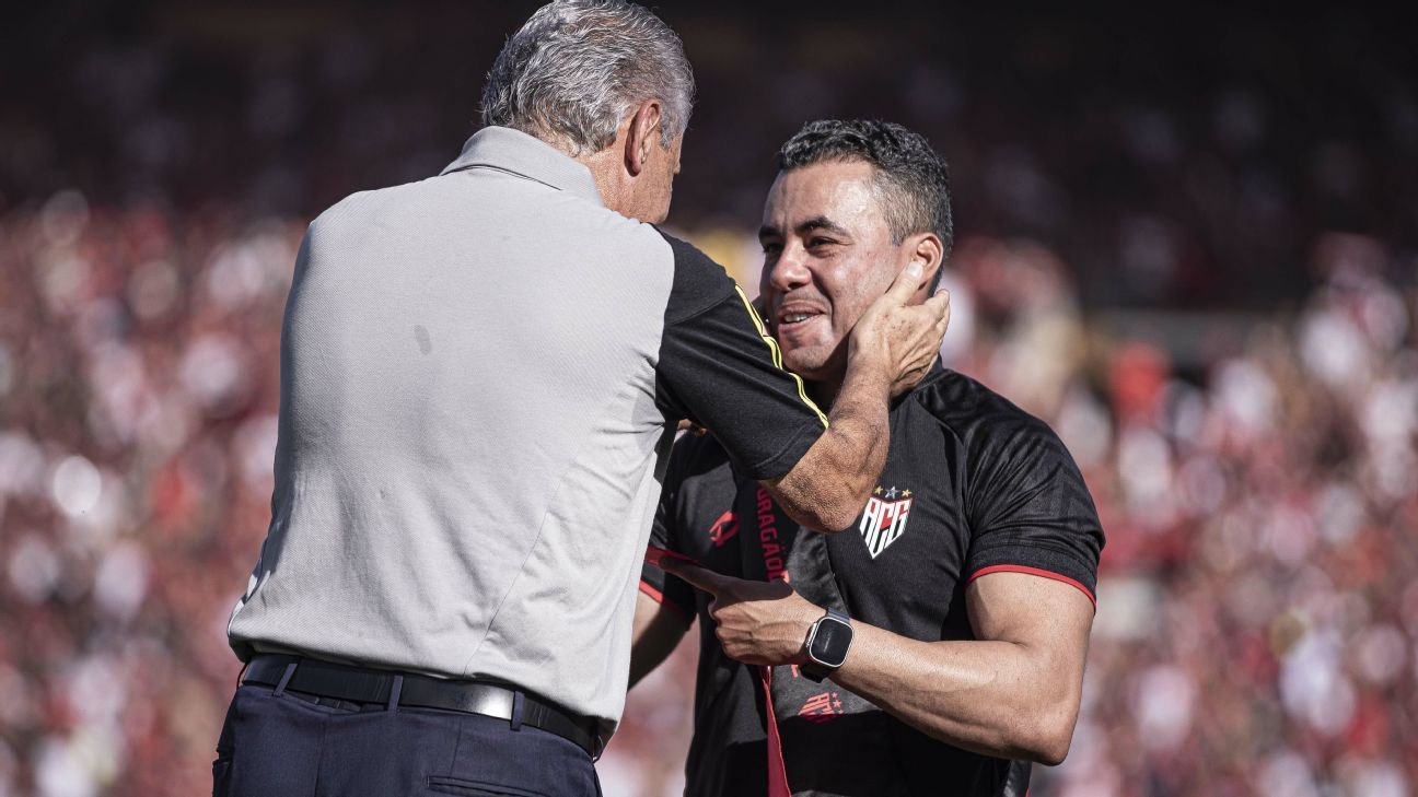 Inconformidade de Tite com expulsão de Jair Ventura em jogo entre Atlético-GO e Flamengo