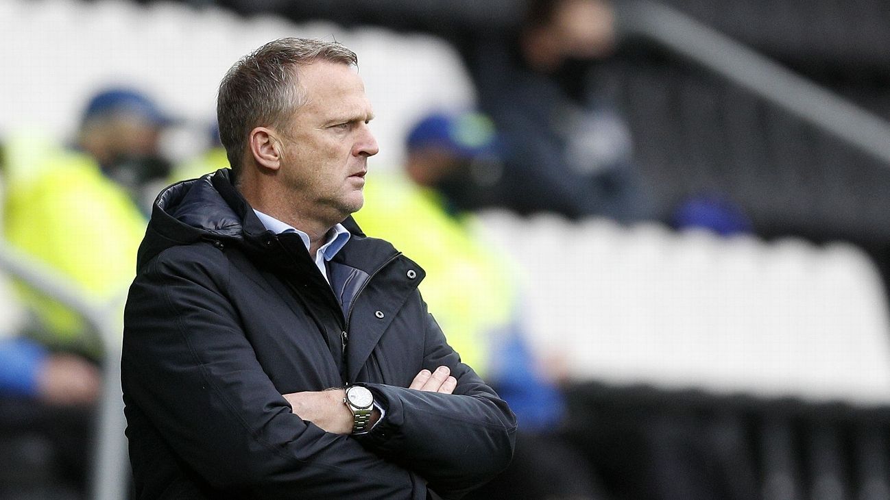 フィテッセがファン・デン・ブロム調教師と合意に達した