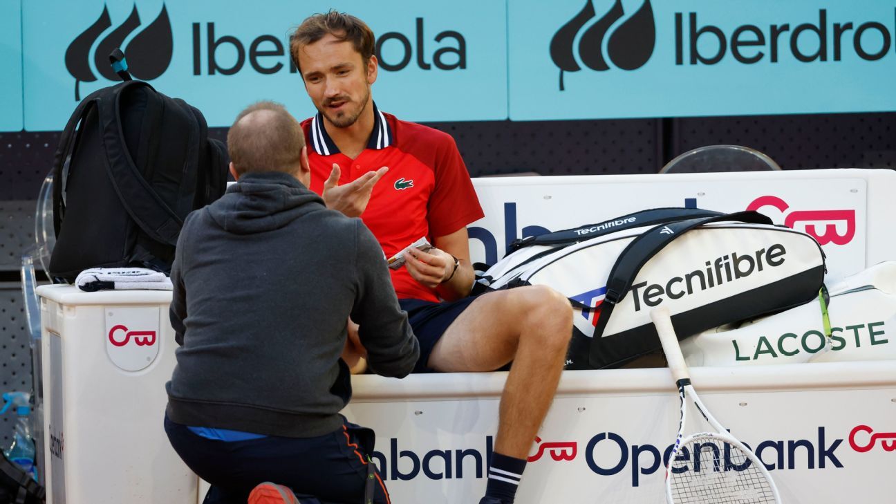 Medvedev withdraws from the Madrid Open: the moment of injury
