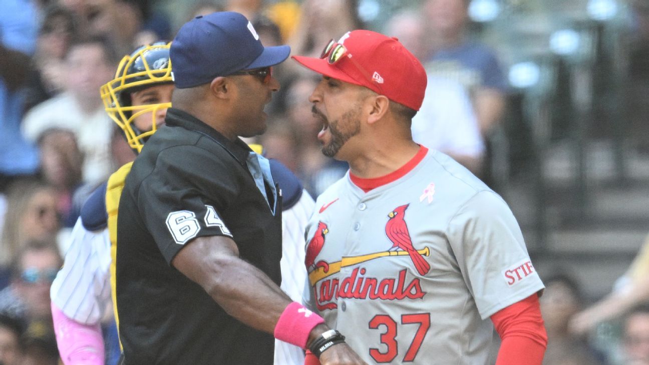 O técnico do Cardinals, Oliver Marmol, foi dispensado após a vitória na revanche