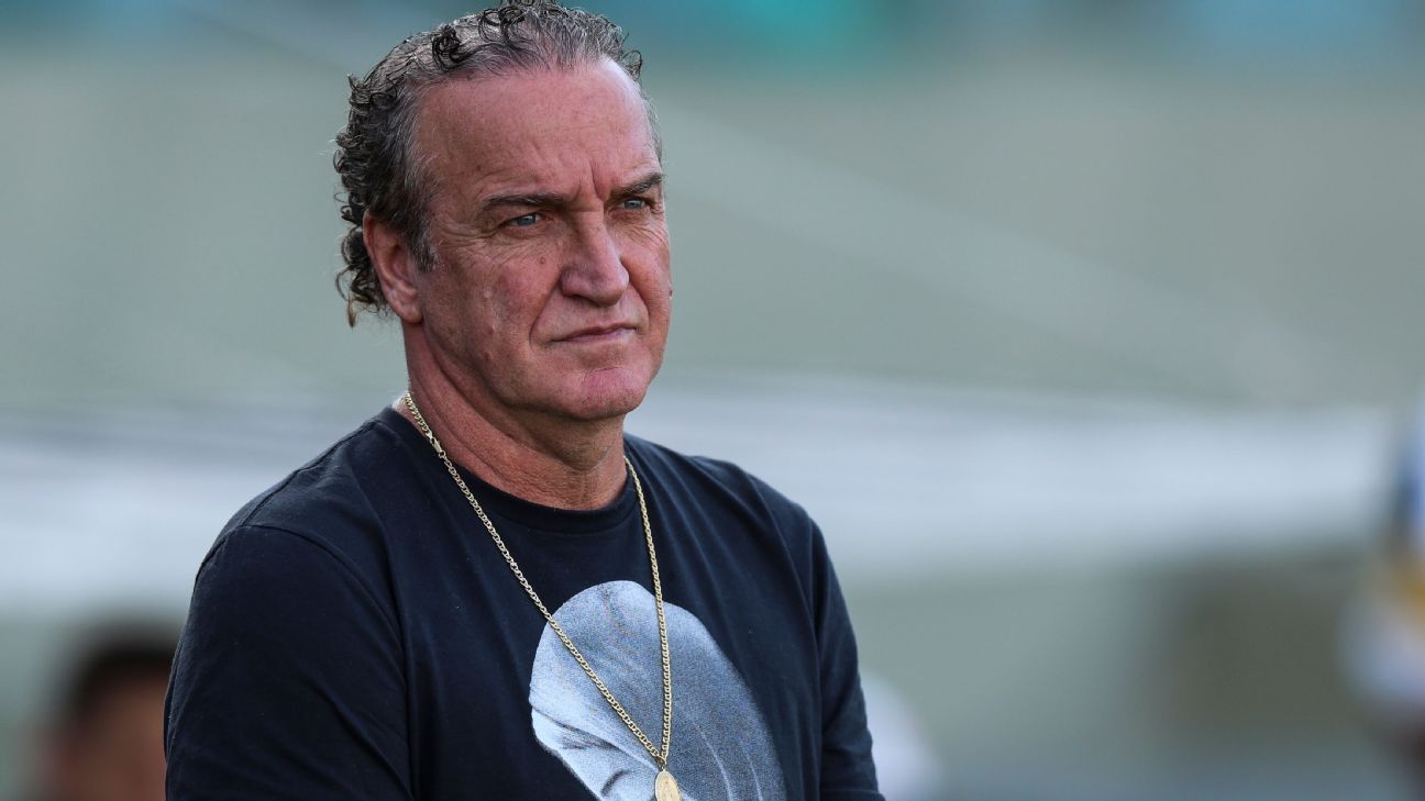 Cuca solicita pausa no Brasileirão devido a tragédia no Sul: prioridade urgente.