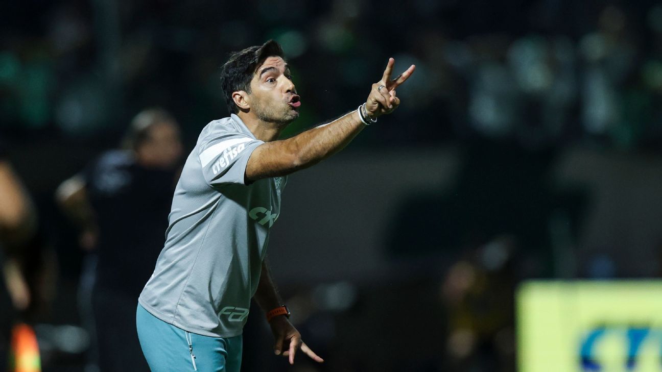 Abel critica falta de energia em Barueri e cobra calma da torcida.