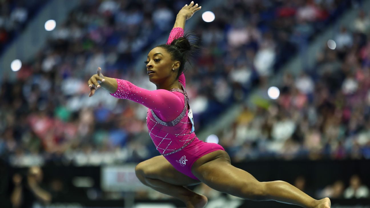 Biles stars at U.S. Classic; Douglas pulls out after 1 event - ESPN