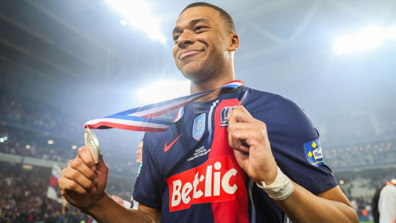 Kylian Mbappé, Neymar congratulate PSG on 1st title