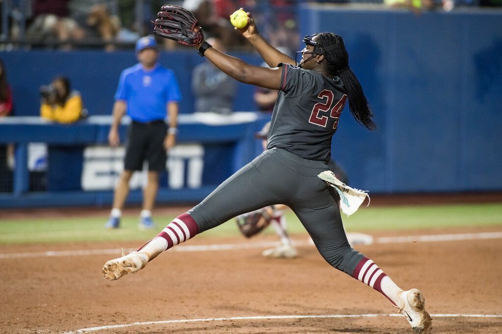 Canady’s gem helps Stanford reach WCWS semis