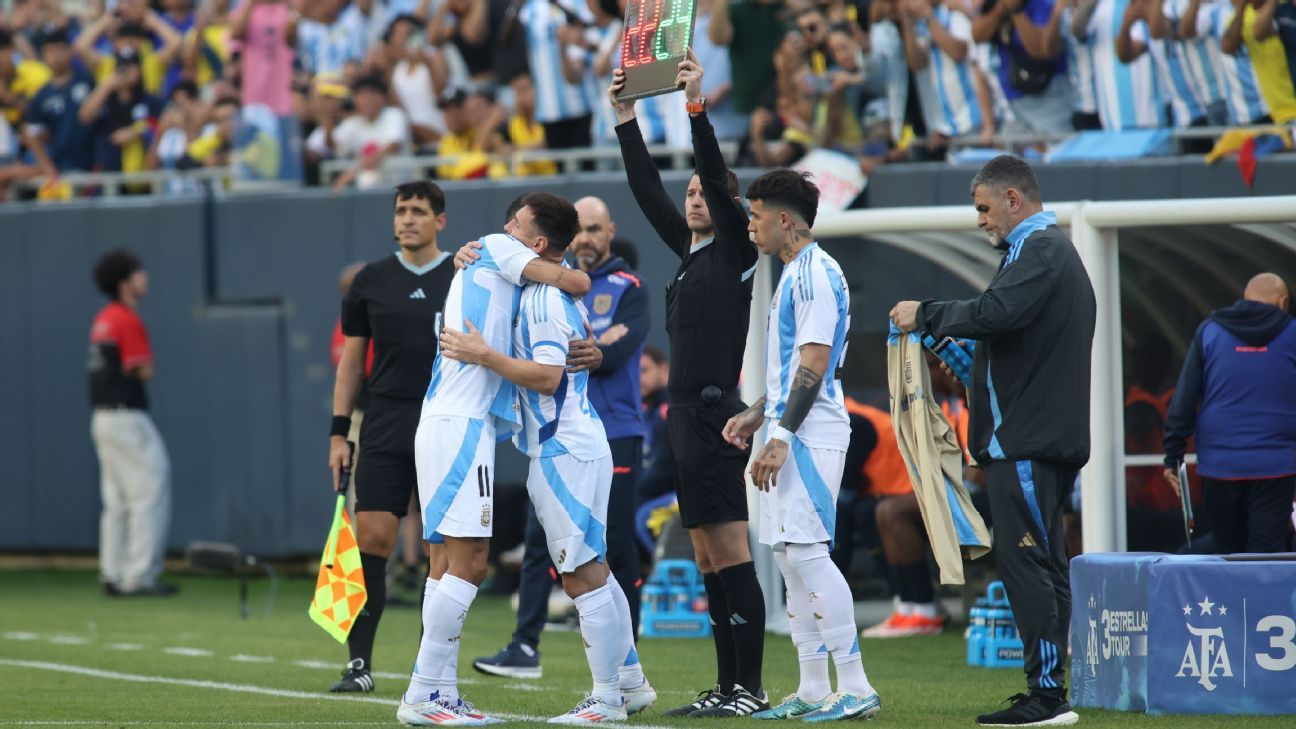 Di Maria mencetak gol, dan Messi kembali dalam kemenangan Argentina atas Ekuador dalam persiapan untuk Copa America