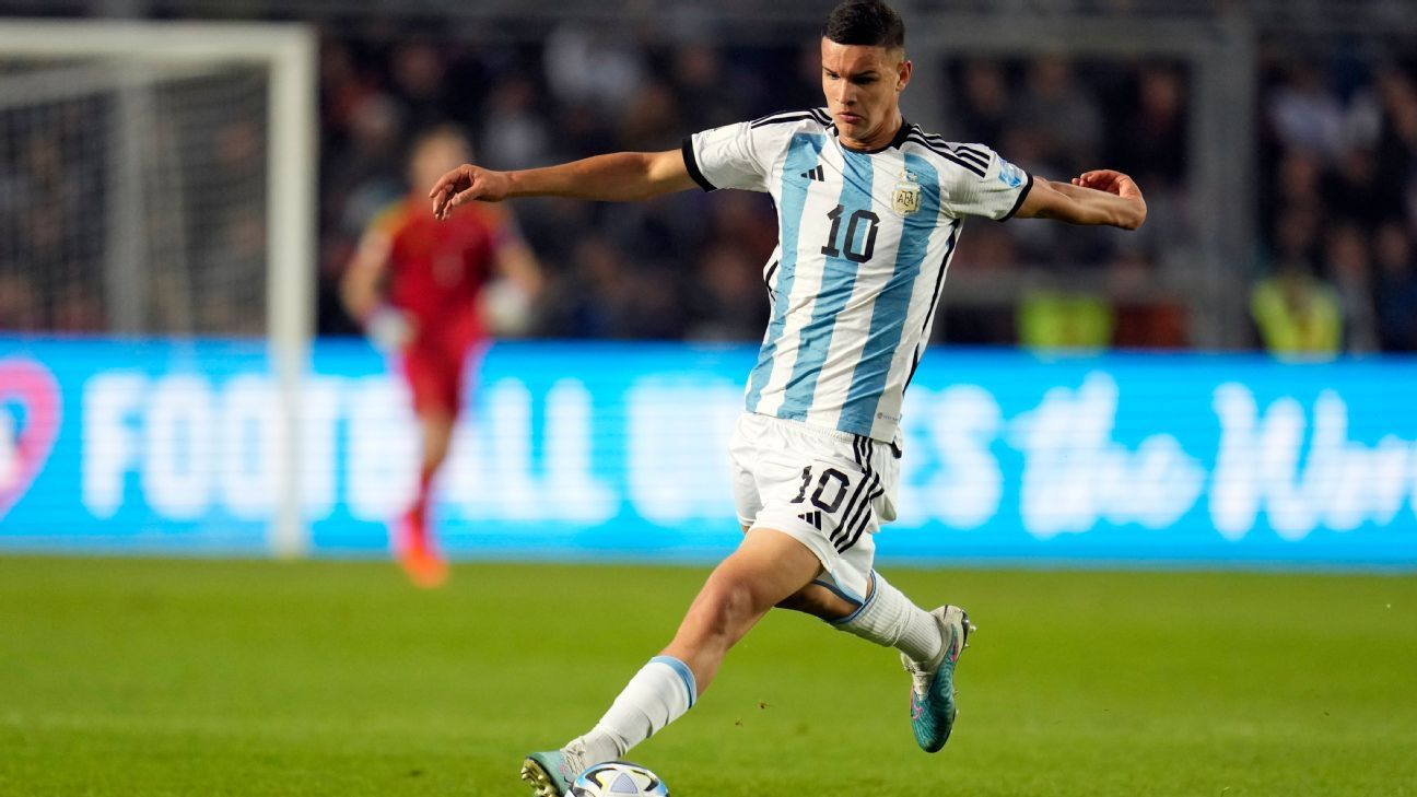 Valentín Carboni, die Überraschung auf Argentiniens Liste für die Copa América
