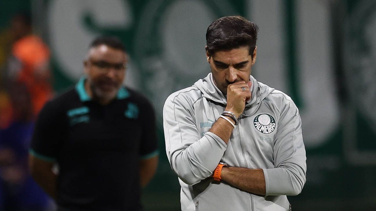 Abel Ferreira pede fim de vendas no Palmeiras e promete ataque decisivo.