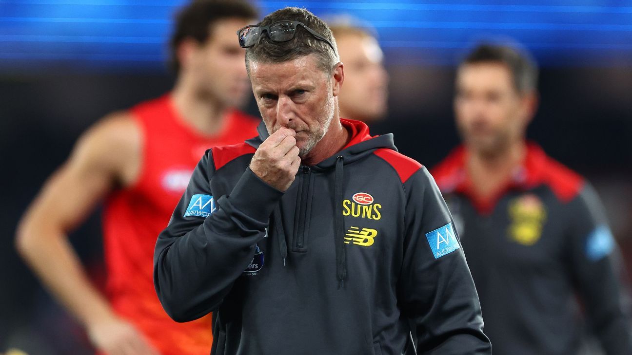 Suns coach Hardwick escapes sanction for F-bomb