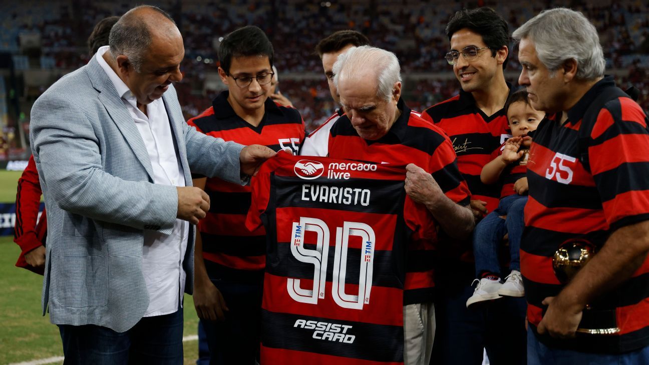 Evaristo de Macedo, aos 91 anos, sofre queda em casa e passará por cirurgia.