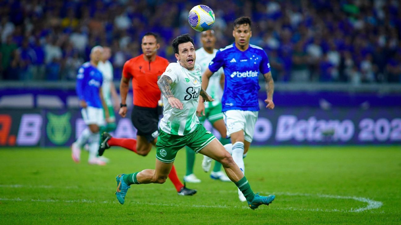 Revolta de Jean Carlos do Juventude com VAR: Incompetentes prejudicando o jogo