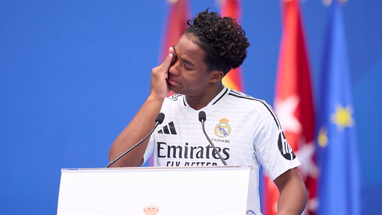 Endrick pleure beaucoup lors de sa présentation au Real Madrid et reçoit une ovation : “C’est fou”