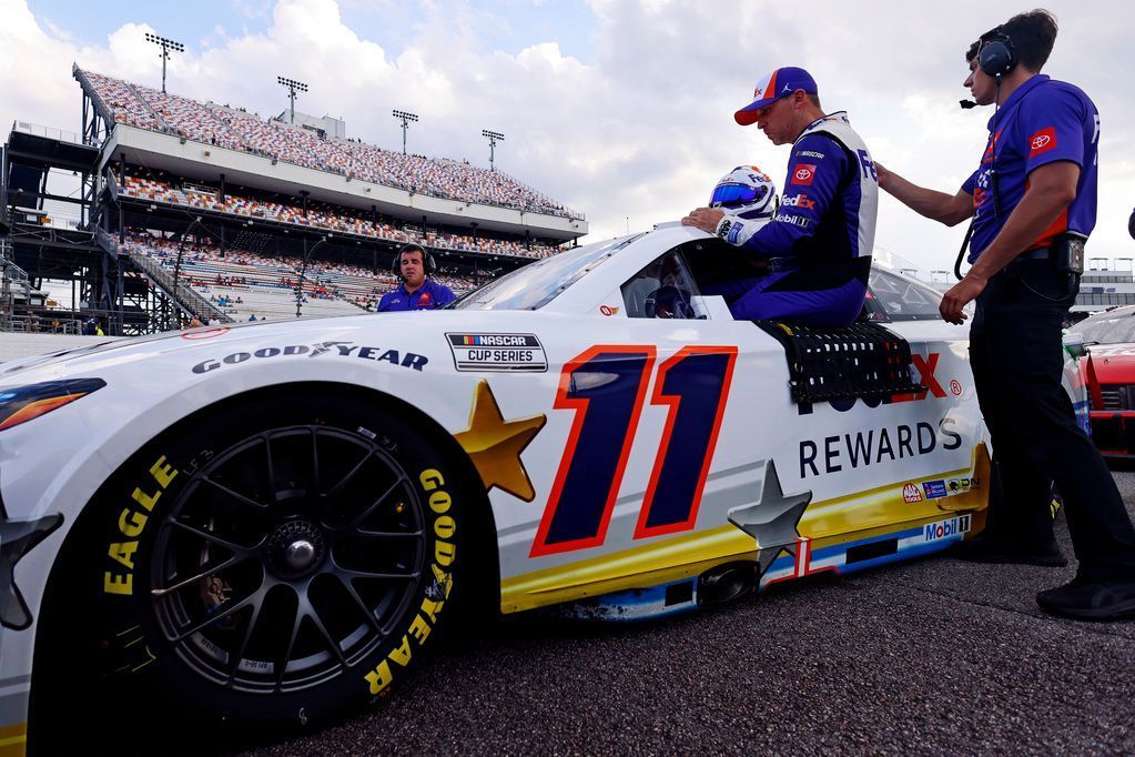 Hamlin docked after Toyota's 'grievous mistake'