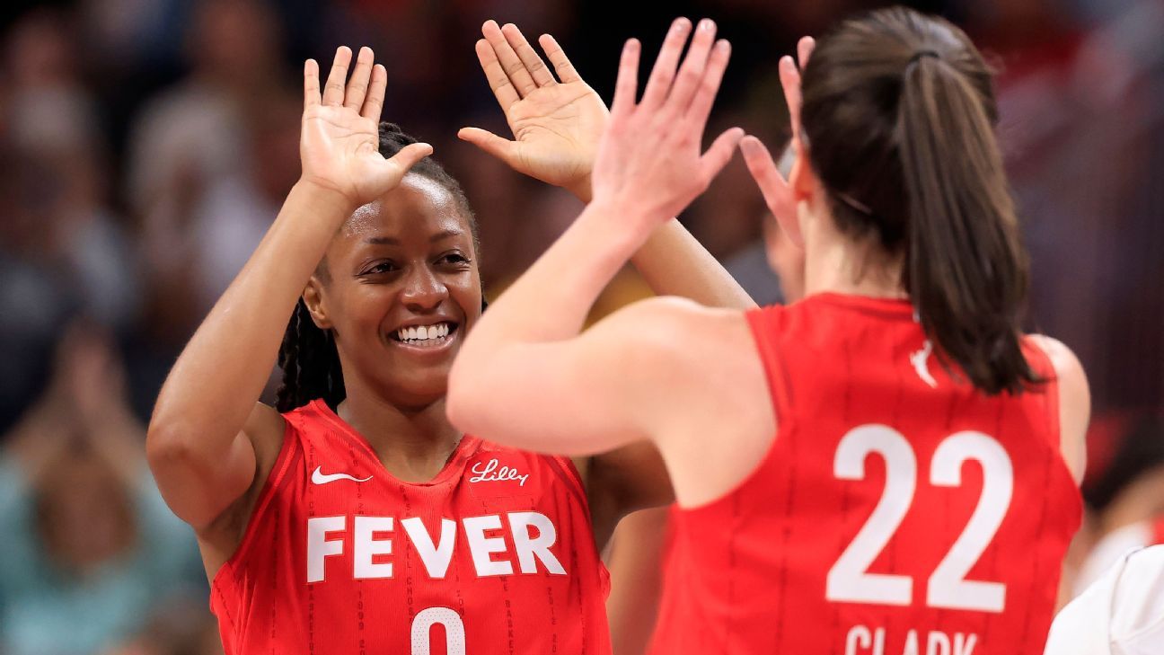 Mitchell y Clark llevan a las Fever a su victoria número 14, la mayor victoria del equipo desde 2016.