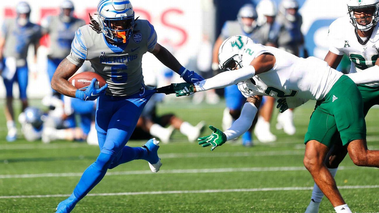 Memphis loses versatile RB Smith for season