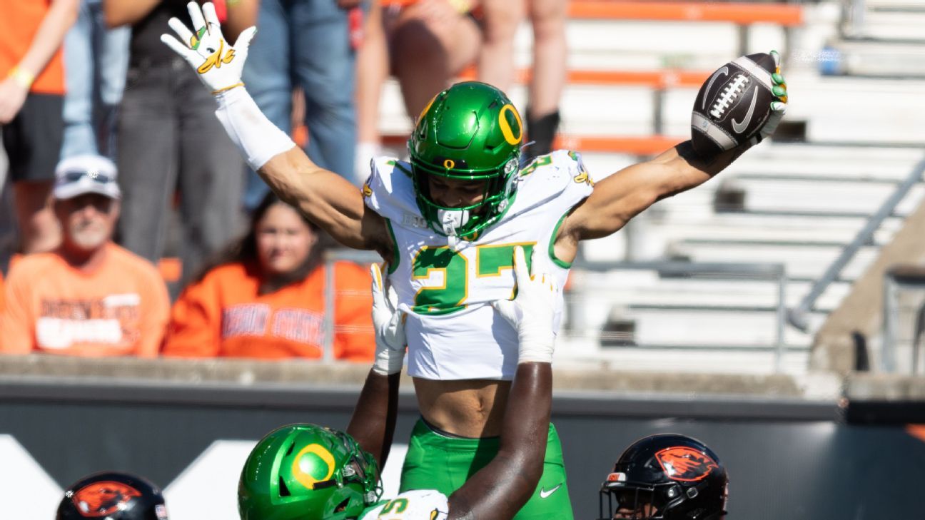 Oregon bundles it all in rivalry loss to Oregon State