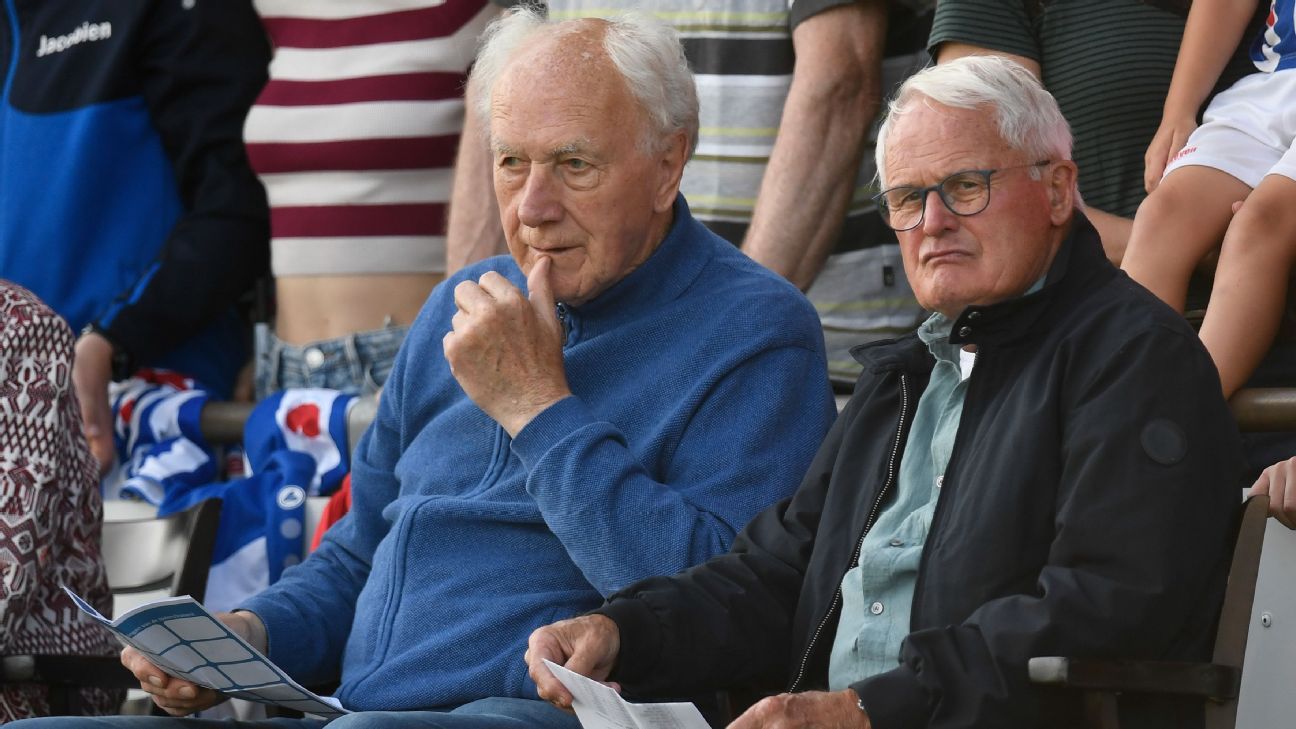 Van der Velde en De Haan over Van Persie: 