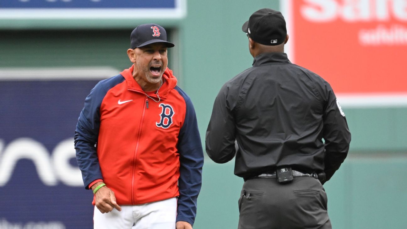 Cora ejected in 1st for arguing interference call