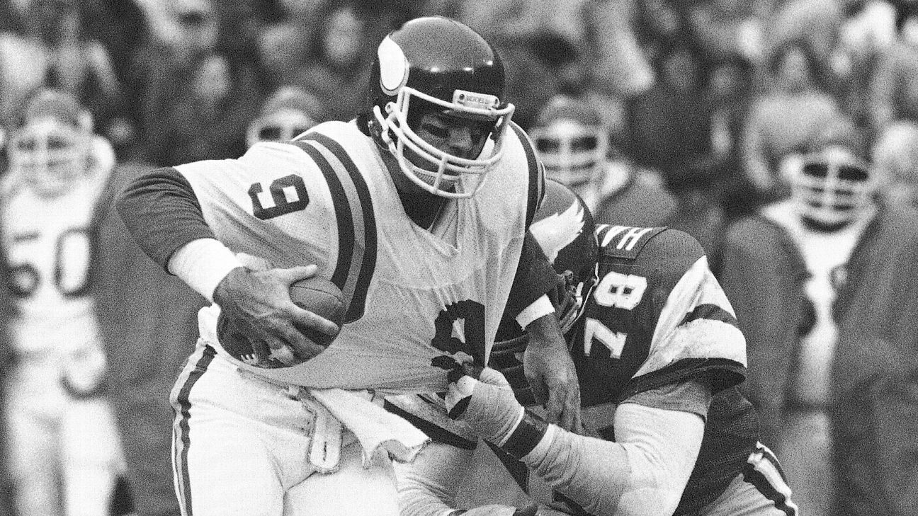 Ex-Vikings QB Kramer, 69, says he has dementia